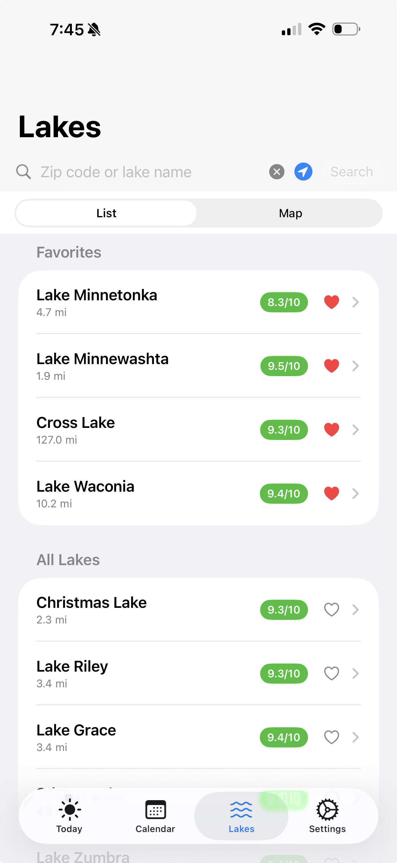 Lakes tab list view with favorites and score badges
